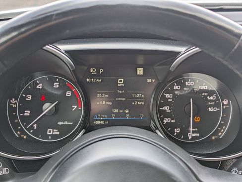 Used 2022 Alfa Romeo Giulia Veloce image 19