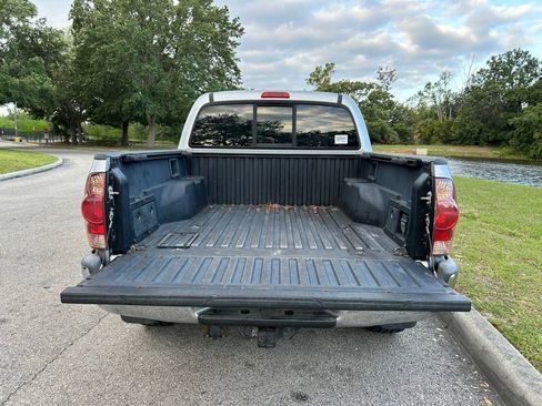 Used 2007 Toyota Tacoma PreRunner RWD image 10