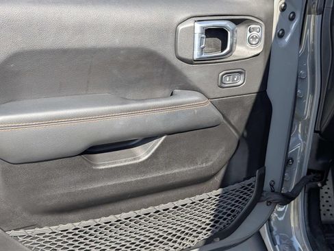 Used 2022 Jeep Gladiator Mojave AWD/4WD image 18
