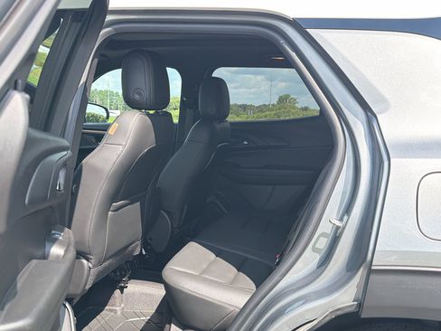Used 2023 Chevrolet TrailBlazer ACTIV w/ Sun and Liftgate Package AWD/4WD image 37