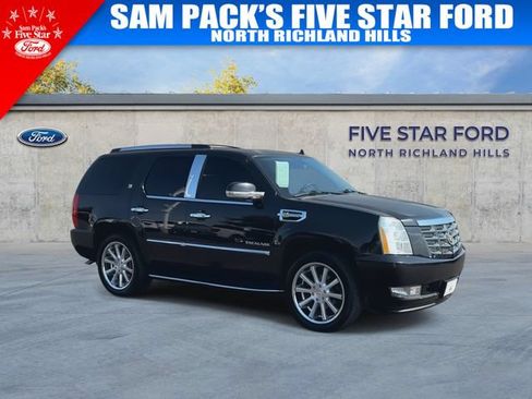 Used 2013 Cadillac Escalade 4WD Hybrid image 2