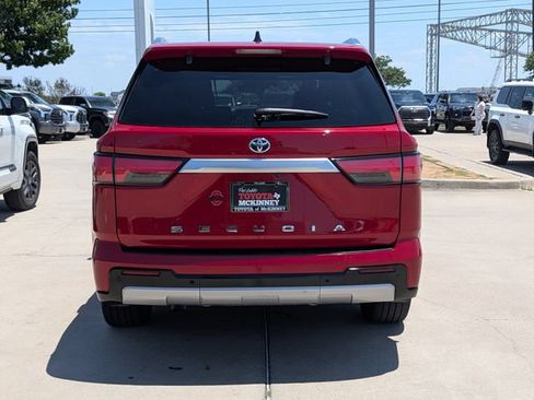Used 2023 Toyota Sequoia Capstone RWD image 7
