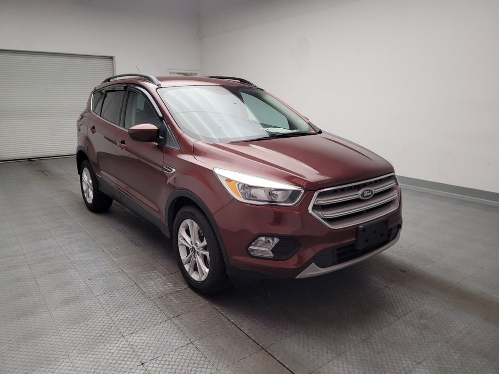 Used 2018 Ford Escape SE w/ SE Sync 3 Package FWD image 13