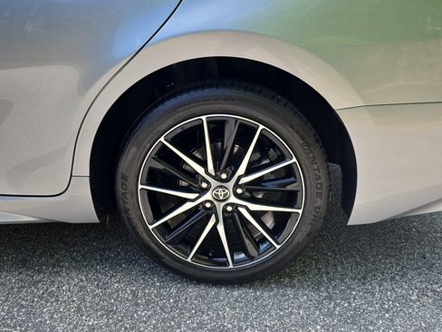 Used 2024 Toyota Camry SE image 33