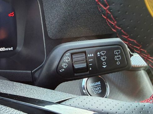 Used 2025 Ford Explorer ST-Line w/ ST-Line Street Pack image 29