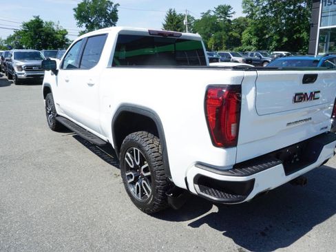 Used 2021 GMC Sierra 1500 AT4 w/ AT4 Value Package AWD/4WD image 9