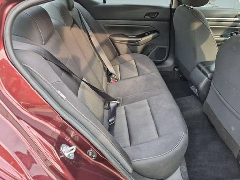 Used 2023 Nissan Altima 2.5 SV FWD image 28