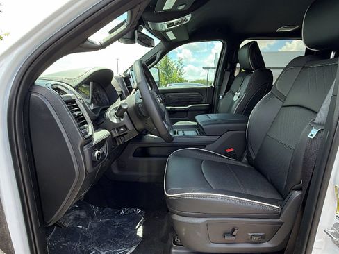 Certified 2026 RAM 3500 Limited AWD/4WD image 11