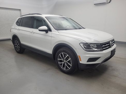 Used 2020 Volkswagen Tiguan SE AWD/4WD image 11