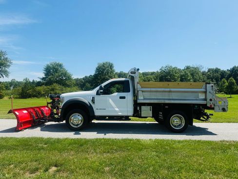 Used 2019 Ford F550 4x4 Regular Cab Super Duty image 1