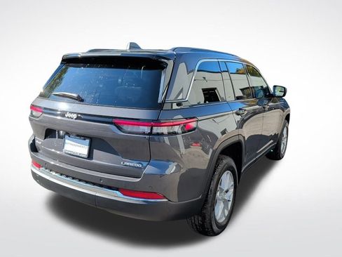 Used 2025 Jeep Grand Cherokee Laredo X w/ Luxury Tech Group I image 5