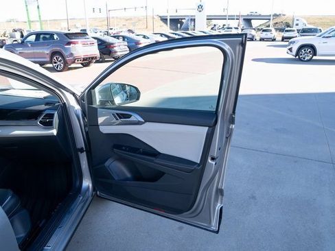New 2026 Volkswagen Taos SEL AWD/4WD image 14