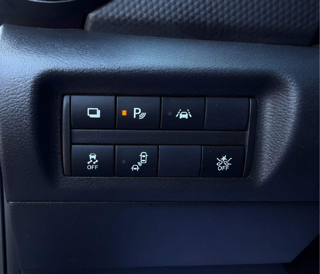 Certified 2024 Nissan Kicks S FWD image 15