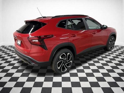 New 2026 Chevrolet Trax RS w/ Sunroof Package image 8