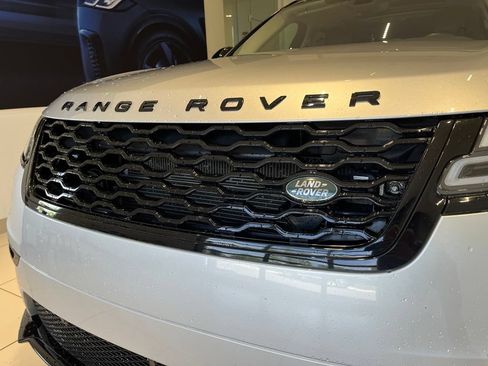 Used 2019 Land Rover Range Rover Velar R-Dynamic SE AWD/4WD image 10