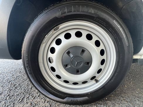 Used 2022 Mercedes-Benz Metris image 10