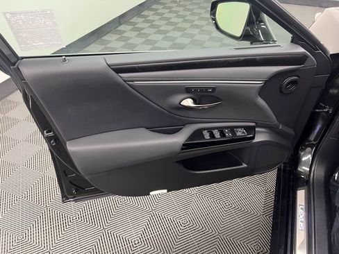 Certified 2024 Lexus ES 350 w/ Premium Package image 9