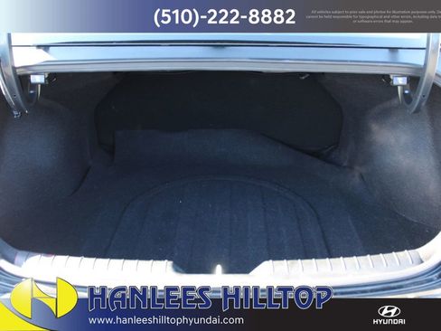 Used 2023 Hyundai Elantra Blue image 10