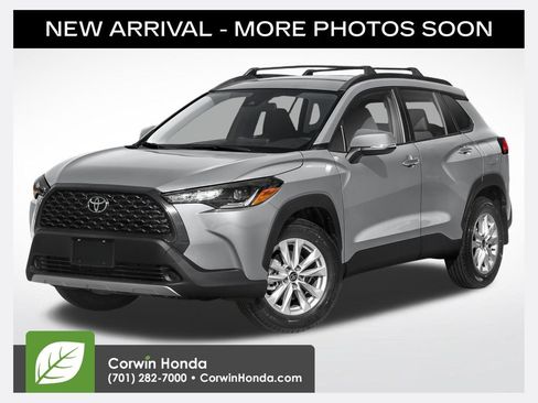 Used 2023 Toyota Corolla Cross LE w/ Moonroof Package AWD/4WD image 1