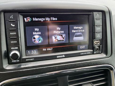 Used 2019 Dodge Grand Caravan SE FWD image 32