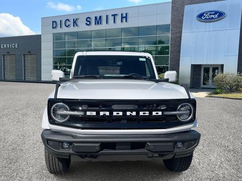 New 2025 Ford Bronco Outer Banks image 2