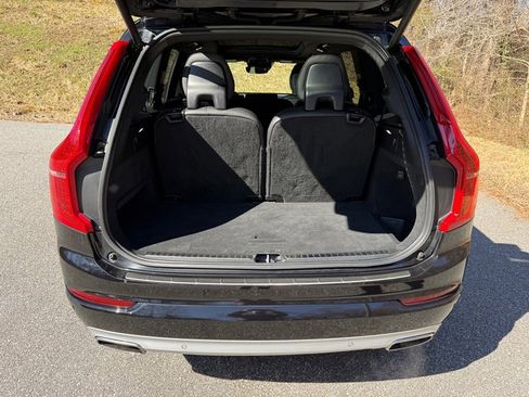 Used 2019 Volvo XC90 T6 Momentum w/ Protection Package Premier image 17