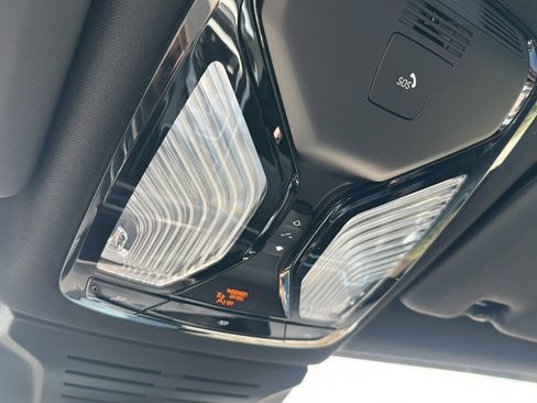 New 2026 BMW X5 xDrive50e w/ M Sport Package image 28