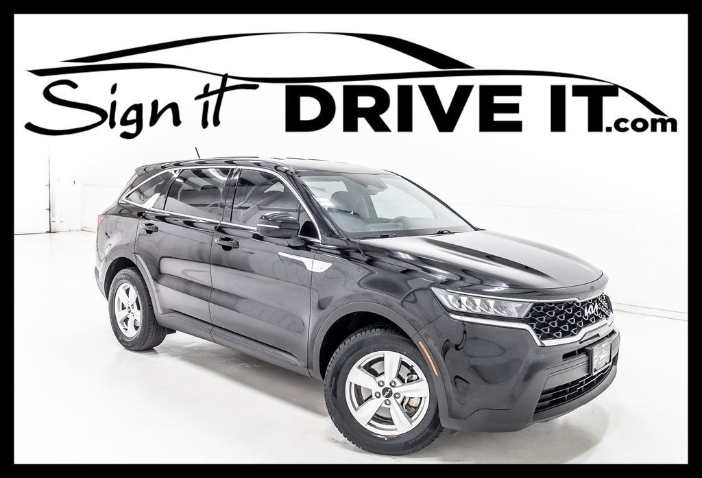 Used 2023 Kia Sorento LX FWD image 1