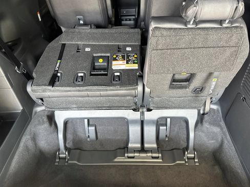 New 2026 Toyota Sienna XLE Woodland Edition AWD/4WD image 18