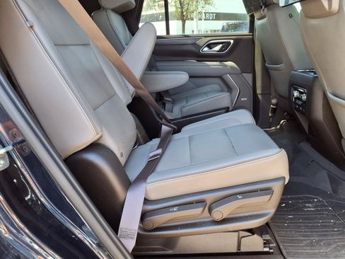Used 2021 GMC Yukon SLT w/ SLT Luxury Plus Package RWD image 15