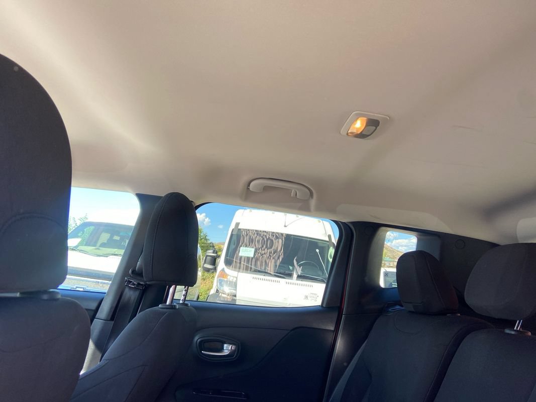 Used 2016 Jeep Renegade Latitude w/ Popular Equipment Group AWD/4WD image 26