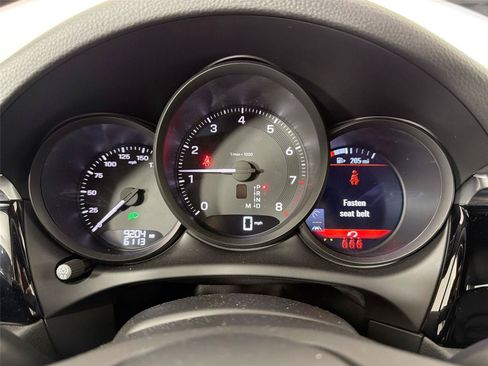 Certified 2026 Porsche Macan AWD/4WD image 19