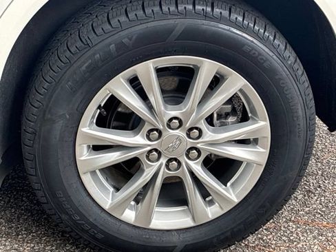 Used 2023 Cadillac XT5 Luxury FWD image 12