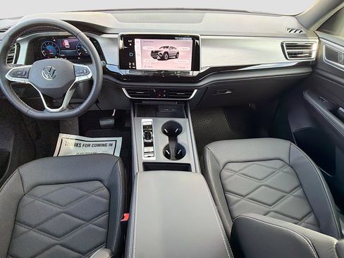Used 2026 Volkswagen Atlas Cross Sport SE image 15