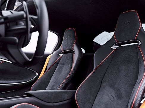 Used 2023 McLaren Artura RWD image 57