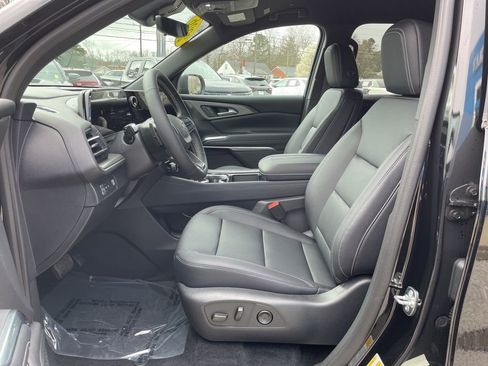 New 2026 Chevrolet Traverse LT w/ Midnight/Sport Edition image 4