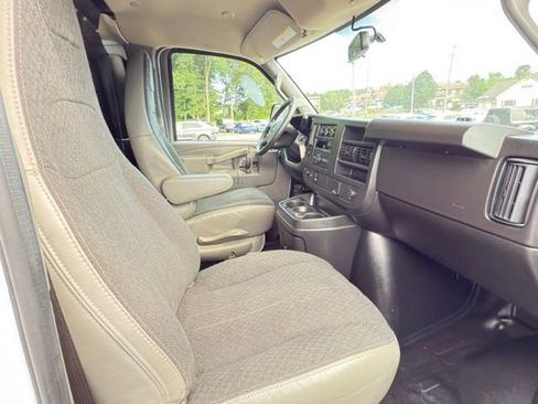 Used 2023 Chevrolet Express 2500 w/ Driver Convenience Package image 15