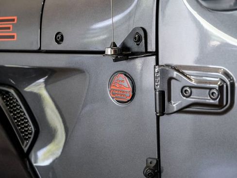 Used 2021 Jeep Gladiator Mojave image 45