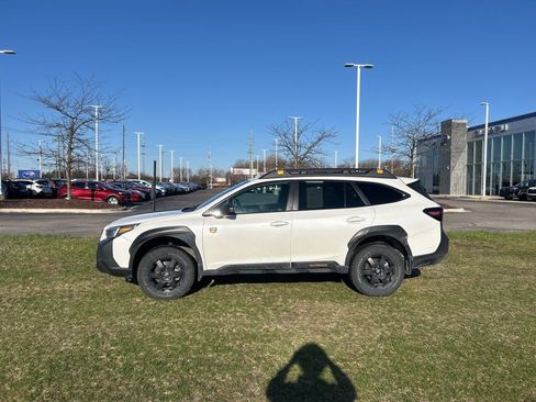 Used 2025 Subaru Outback Wilderness image 2