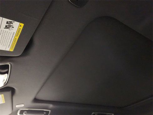 Used 2023 Land Rover Range Rover SE image 25