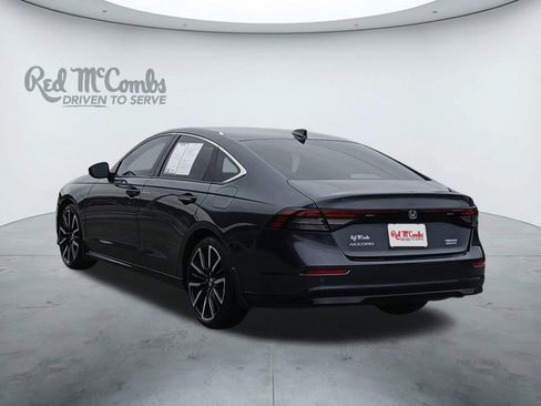 Used 2023 Honda Accord Touring image 3