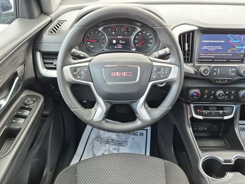 Used 2022 GMC Terrain SLE w/ Driver Convenience Package FWD image 10