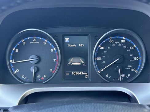 Used 2018 Toyota RAV4 XLE w/ All Weather Liner Package FWD image 23