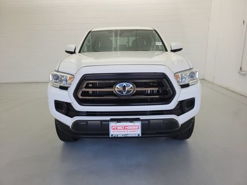 Used 2021 Toyota Tacoma SR AWD/4WD image 3