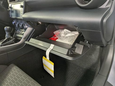 Used 2022 Toyota GR86 w/ ALL Weather Mat Package (TMS) RWD image 25