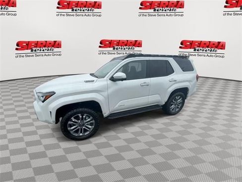 Used 2025 Toyota 4Runner Limited AWD/4WD image 6