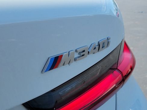 Used 2025 BMW M340i w/ Premium Package RWD image 5