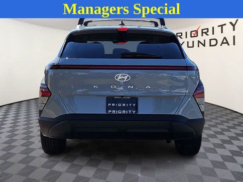 Used 2024 Hyundai Kona SEL FWD image 5