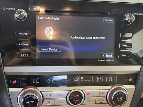 Used 2017 Subaru Outback 2.5i Premium AWD/4WD image 5