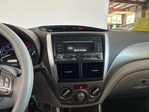 Used 2010 Subaru Forester 2.5X Premium AWD/4WD image 16